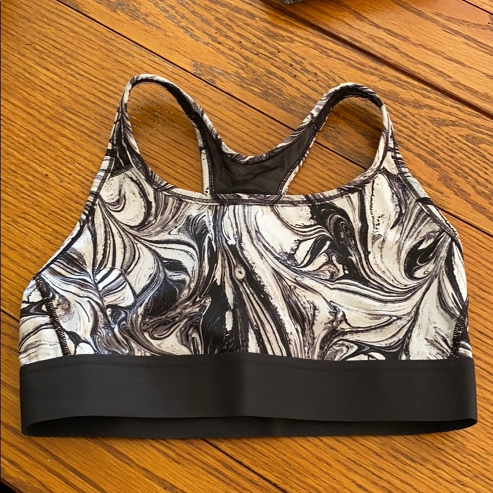Victoria Sport sports bra